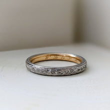 Load image into Gallery viewer, Antique Platinum 14K Yellow Gold Orange Blossom Etched Ring Size US 6 / UK M