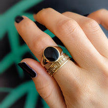Load image into Gallery viewer, Antique 14K Yellow Gold Onyx Ring Size US 7.75 / UK P