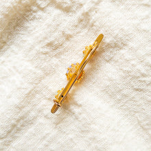Load image into Gallery viewer, Victorian 9K Yellow Gold Opal Bar Brooch