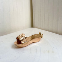 Load image into Gallery viewer, 18K Yellow Gold Floral Clog Charm