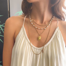 Load image into Gallery viewer, 18K Yellow Gold Scarab Beetle Pendant