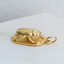 Load image into Gallery viewer, 18K Yellow Gold Scarab Beetle Pendant