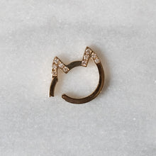 Load image into Gallery viewer, 18K Yellow Gold Eye of the Cat Connector with Diamond Ears