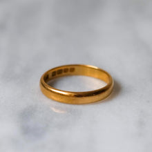 Load image into Gallery viewer, Antique 22K Yellow Gold Band Size US 6.5
