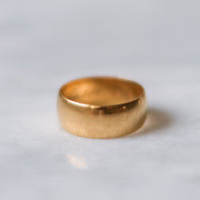 Load image into Gallery viewer, Antique 21.6K Wide Wedding Band Size US 8.25 - 8.5