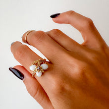 Load image into Gallery viewer, Vintage 14K Yellow Gold Opal Cluster Ring