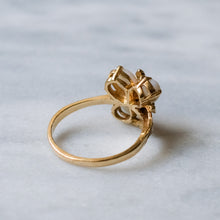 Load image into Gallery viewer, Vintage 14K Yellow Gold Opal Cluster Ring