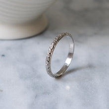 Load image into Gallery viewer, Vintage Platinum Orange Blossom Wedding Band Size US 7.25 / UK O
