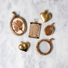 Load image into Gallery viewer, Antique 9K Rose Gold Oval Keepsake Flower Locket