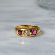 Load image into Gallery viewer, Antique 18K Yellow Gold Star Set Diamond and Ruby Ring