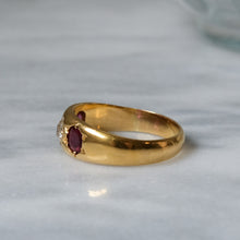 Load image into Gallery viewer, Antique 18K Yellow Gold Star Set Diamond and Ruby Ring