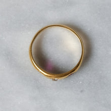 Load image into Gallery viewer, Antique 18K Yellow Gold Star Set Diamond and Ruby Ring