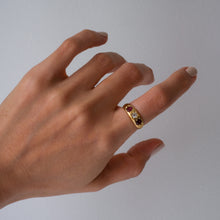 Load image into Gallery viewer, Antique 18K Yellow Gold Star Set Diamond and Ruby Ring