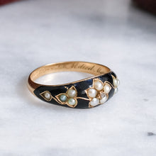 Load image into Gallery viewer, Antique Victorian 18K Yellow Gold Pearl and Diamond Enamel Forget-Me-Not Mourning Ring