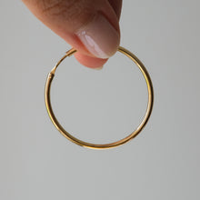 Load image into Gallery viewer, 18K Yellow Gold 1.25" Hoop Earrings