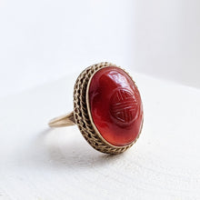 Load image into Gallery viewer, Vintage 14K Yellow Gold Carved Agate Ring in Size UK L+ / US 6