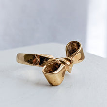 Load image into Gallery viewer, 14K Yellow Gold Bow Ring Size US 5.25 / UK J.5