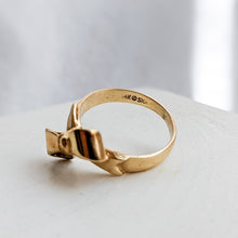 Load image into Gallery viewer, 14K Yellow Gold Bow Ring Size US 5.25 / UK J.5