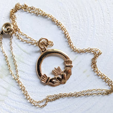 Load image into Gallery viewer, Vintage 9K Yellow Gold Claddagh Pendant with 17.5" Chain