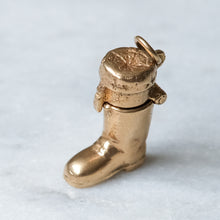 Load image into Gallery viewer, Vintage 9K Yellow Gold Puss in Boots Charm
