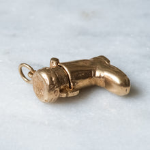 Load image into Gallery viewer, Vintage 9K Yellow Gold Puss in Boots Charm
