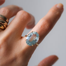 Load image into Gallery viewer, 18K Yellow Gold Oval Faceted Aquamarine Ring
