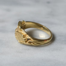 Load image into Gallery viewer, 14K Yellow Gold Swan with Flower Ring 6.93g
