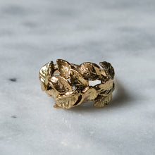 Load image into Gallery viewer, Vintage 9K Yellow Gold Laurel Wreath Ring
