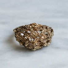 Load image into Gallery viewer, Vintage 9K Rose Gold  Oak Leaf and Acorn Dome Ring
