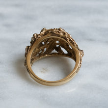 Load image into Gallery viewer, Vintage 9K Rose Gold  Oak Leaf and Acorn Dome Ring
