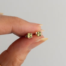 Load image into Gallery viewer, Vintage 9K Yellow Gold Peridot Stud Earrings
