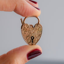 Load image into Gallery viewer, Vintage Engraved Heart Extra Large Padlock
