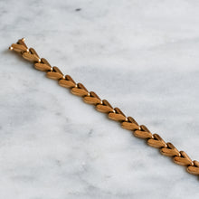 Load image into Gallery viewer, Vintage 7.25 inch Chevron-Link Bracelet
