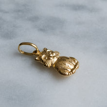 Load image into Gallery viewer, Vintage Sitting Cat Charm
