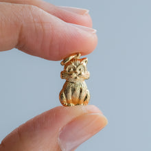 Load image into Gallery viewer, Vintage Sitting Cat Charm

