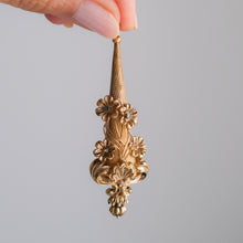 Load image into Gallery viewer, Antique Georgian 18K Rose Gold Aquamarine Floral Torpedo Pendant
