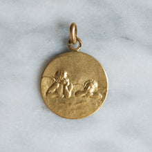 Load image into Gallery viewer, 18K Yellow Gold Raphael&#39;s Cherubs Pendant
