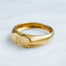 Load image into Gallery viewer, Vintage Tiffany &amp; Co. Elsa Peretti Heart Signet Ring
