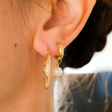 Load image into Gallery viewer, Vintage Diamond-Cut Hoop Earrings by UnoAErre
