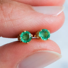 Load image into Gallery viewer, Vintage Emerald Stud Earrings (Light)
