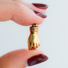Load image into Gallery viewer, Vintage UnoAErre Figa Charm
