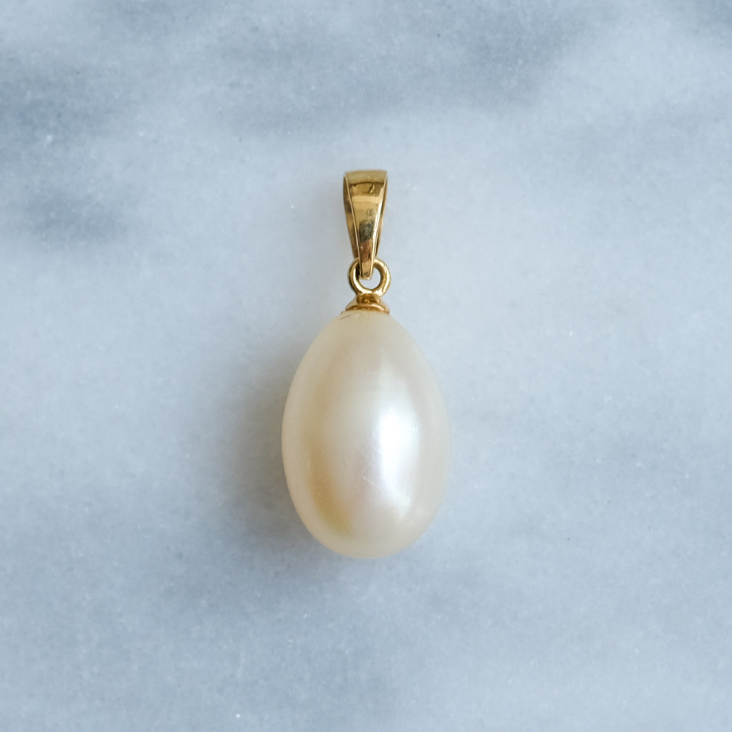 Vintage Cultured Pearl Pendant