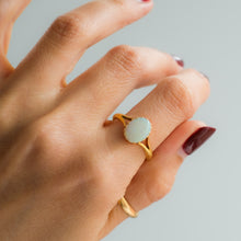 Load image into Gallery viewer, Antique Edwardian Solitaire Opal Ring
