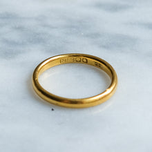 Load image into Gallery viewer, Vintage Retro 1950s 22K Gold Band

