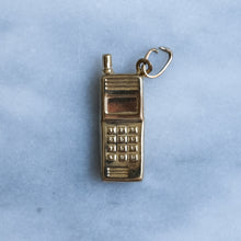 Load image into Gallery viewer, Vintage 90s Handphone Charm
