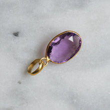 Load image into Gallery viewer, Vintage 14K Yellow Gold Oval Amethyst Pendant
