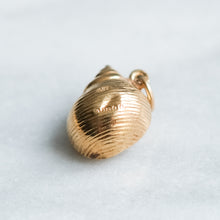 Load image into Gallery viewer, Vintage 1970s Sea Shell Charm
