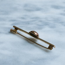 Load image into Gallery viewer, Antique Essex Crystal Ginger Cat Brooch
