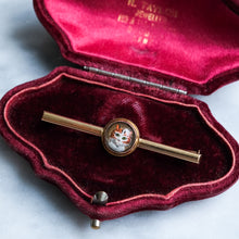 Load image into Gallery viewer, Antique Essex Crystal Ginger Cat Brooch
