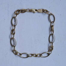 Load image into Gallery viewer, Vintage 8.5 inch Two-Tone Oval Cable-Link Bracelet
